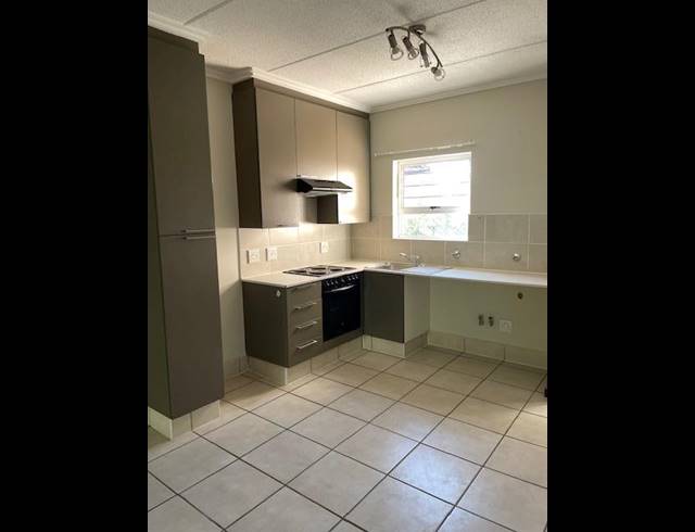 1 BEDROOM PROPERTY TO RENT IN BRYANSTON